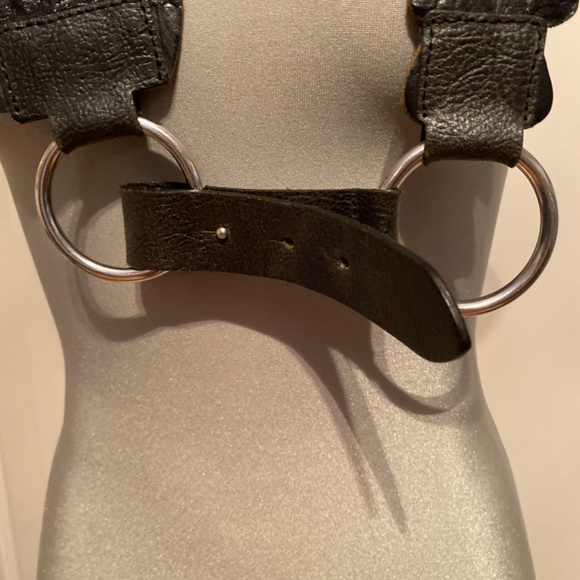 Olsen Leather Loop Belt - Picture 11 of 13